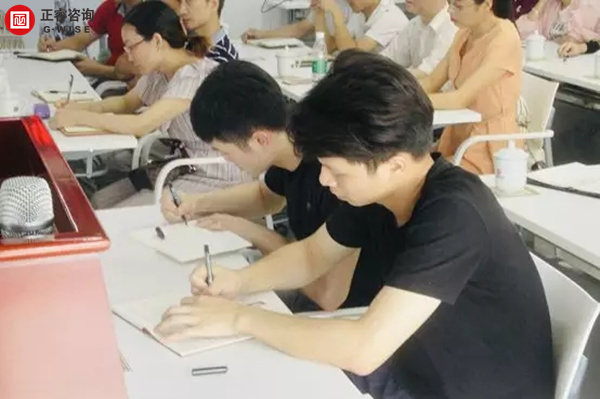 正睿商學(xué)院《贏在中層》公開課在廣州圓滿舉辦！