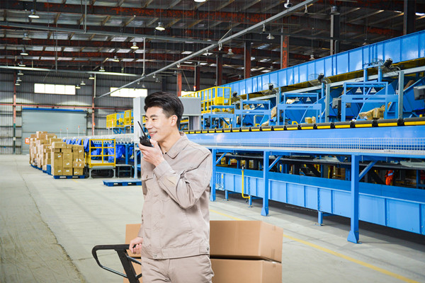 識(shí)別并應(yīng)對(duì)潛在供應(yīng)鏈風(fēng)險(xiǎn)，確保運(yùn)營穩(wěn)定