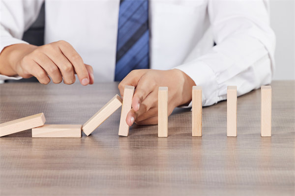 如何建立有效的風(fēng)險防控體系，保障集團(tuán)安全？