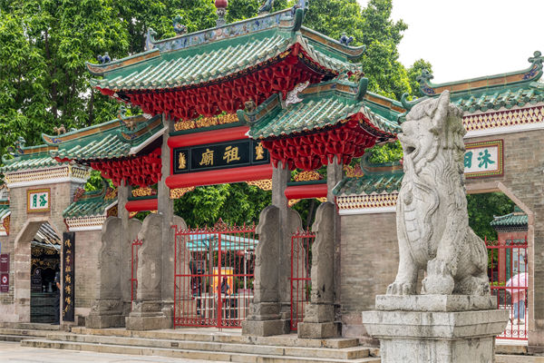 佛山戰(zhàn)略咨詢公司如何為企業(yè)定制長遠(yuǎn)戰(zhàn)略規(guī)劃？