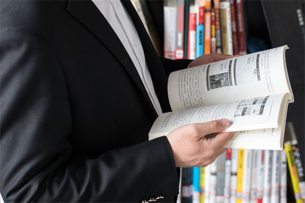 在快速變化的市場中，集團(tuán)管控如何保持靈活性？