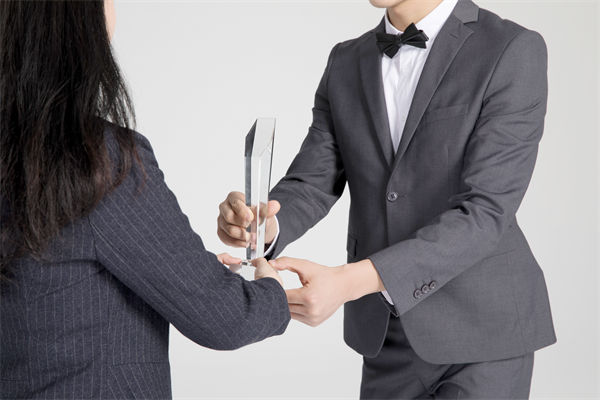 如何利用薪酬績效激勵，促進跨部門合作與協(xié)調(diào)？