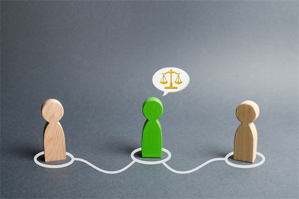 榮耀CEO承認(rèn)銷量非常困難，眾多企業(yè)的品牌戰(zhàn)略啟示