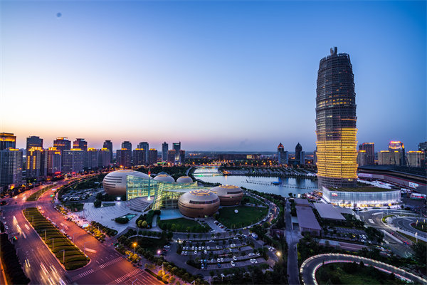 鄭州管理咨詢機(jī)構(gòu)若不懂本地產(chǎn)業(yè)邏輯，怎幫企業(yè)踩準(zhǔn)發(fā)展節(jié)奏？